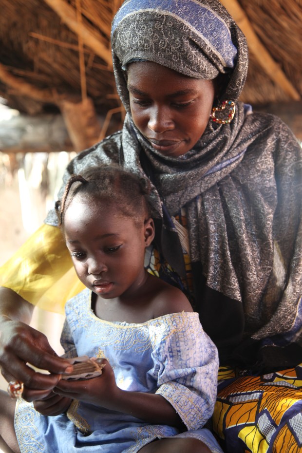 Mum and daughter in Mali, West Africa. Taken for the Iota Course.
