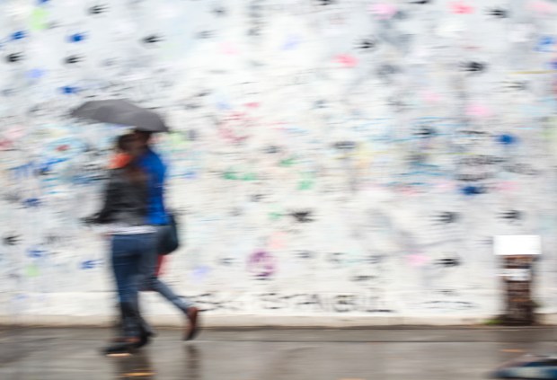 Image 5: Berlin Wall, blurring the lines. (Copyright: Laura Cook - please do not reproduce without permission)